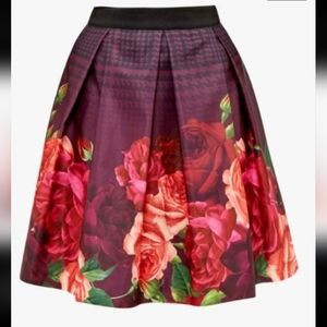 TED BAKER Juxtapose Rose Border Pleated Skirt TB 4/US 10